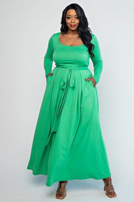 PLUS SIZE Scoop neck top and maxi skirt set