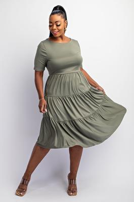 PLUS SIZE SHORT SLEEVE TIERED DRESS