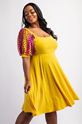 PLUS SIZE PEASANT SHORT SLEEVE DRESS WITH SQURE NECK