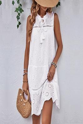 White Hollow Out Fashionable Vacation Dress