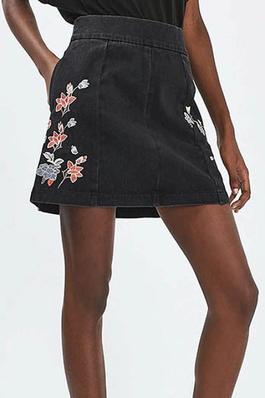 Double side embroidered flower denim skirt