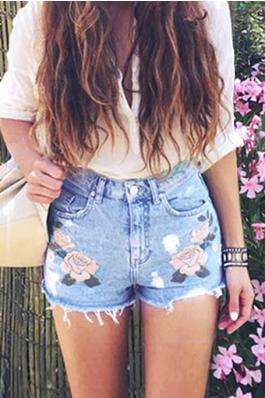 Embroidered high-waisted denim shorts