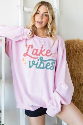 LAKE VIBES Oversized Graphic Sweatshirt