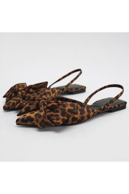 Pointed Toe Leopard Flats