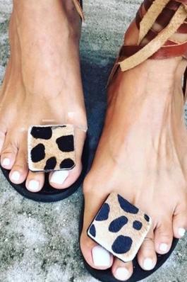 Strappy Flip Flop Sandals