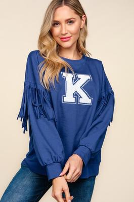 EMBROIDERY LETTER WITH FRINGE PULLOVER TOP