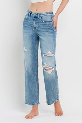 HIGH RISE DISTRESSED DAD JEANS