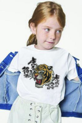 TIGER graphic tee