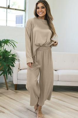 Women Loose Textured Pullover and Pants Outfit