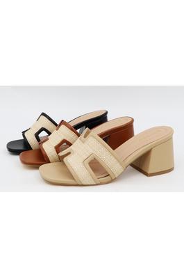 CHUNKY HEEL SANDAL WITH TWO TONE STRAP