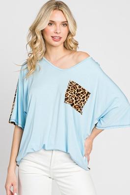 LEOPARD PRINT CONTRAST SOLID KNIT TOP