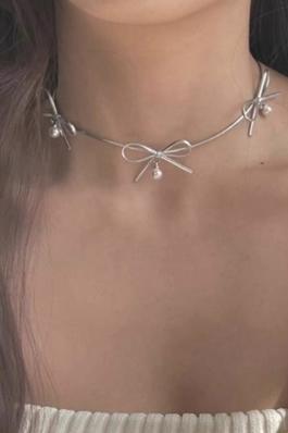 CORD BOW CHOKER WITH PEARL ACCENT
