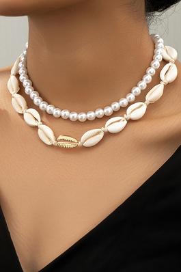 PEARL AND SHELL LAYERED NECKLACE