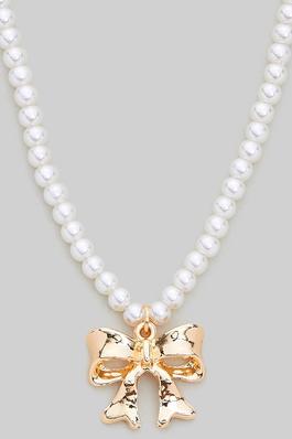 PEARL NECKLACE WITH BOW PENDANT