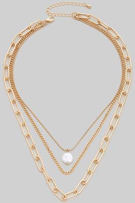 LAYERED CHAIN NECKLACE WITH PEARL PENDANT