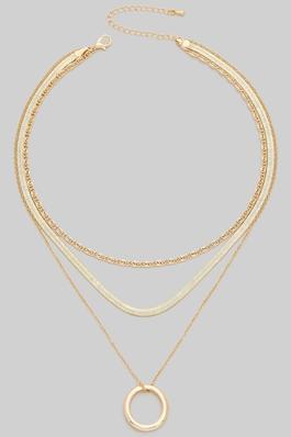 LAYERED CHAIN NECKLACE WITH CIRCLE PENDANT