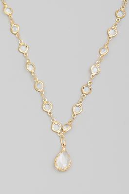 Faceted Rhinestone Pendant And Chain Necklace