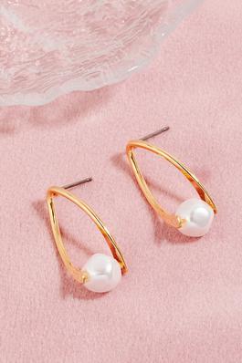 Layered Oval And Pearl Stud Drop Earrings
