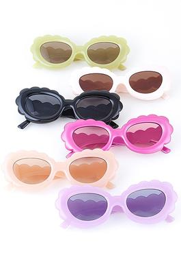 Scallop Edge Iconic Sunglasses Set